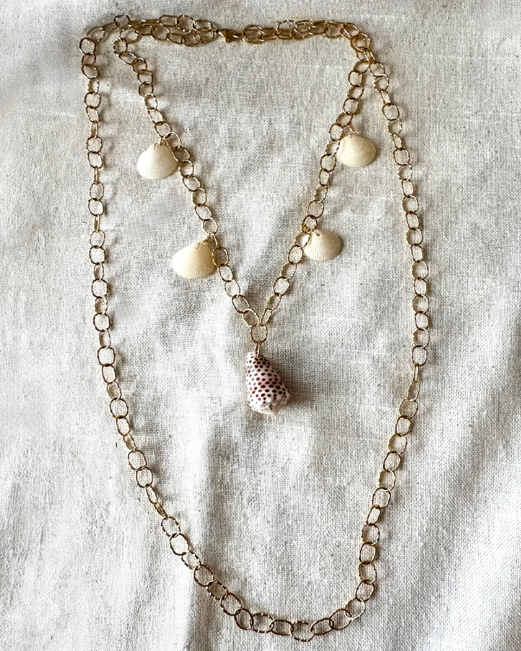 Double Layered Flee Cone Necklace